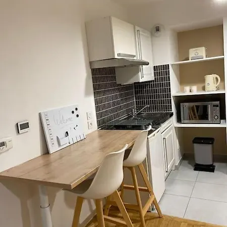 Cosy A 10 Min De Paris 아파트